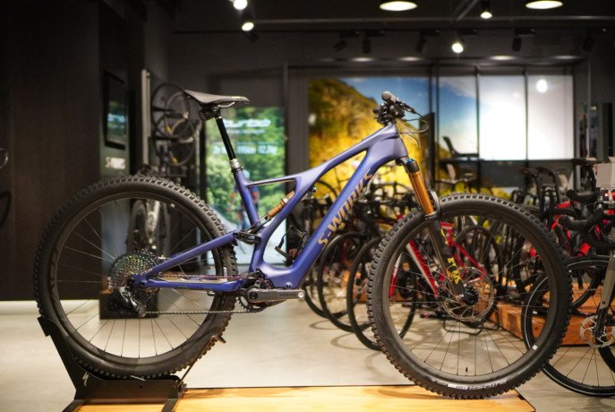 2024-specialized-turbo-levo-sl-expert-carbon-big-0