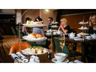 Modern Australian Restaurants in Melbourne | Happy Hour at Rocksalt