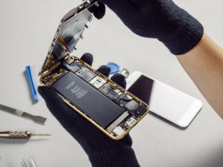 Get iPhone Battery Replacement Around Aldgate at Budget Friendly Rates